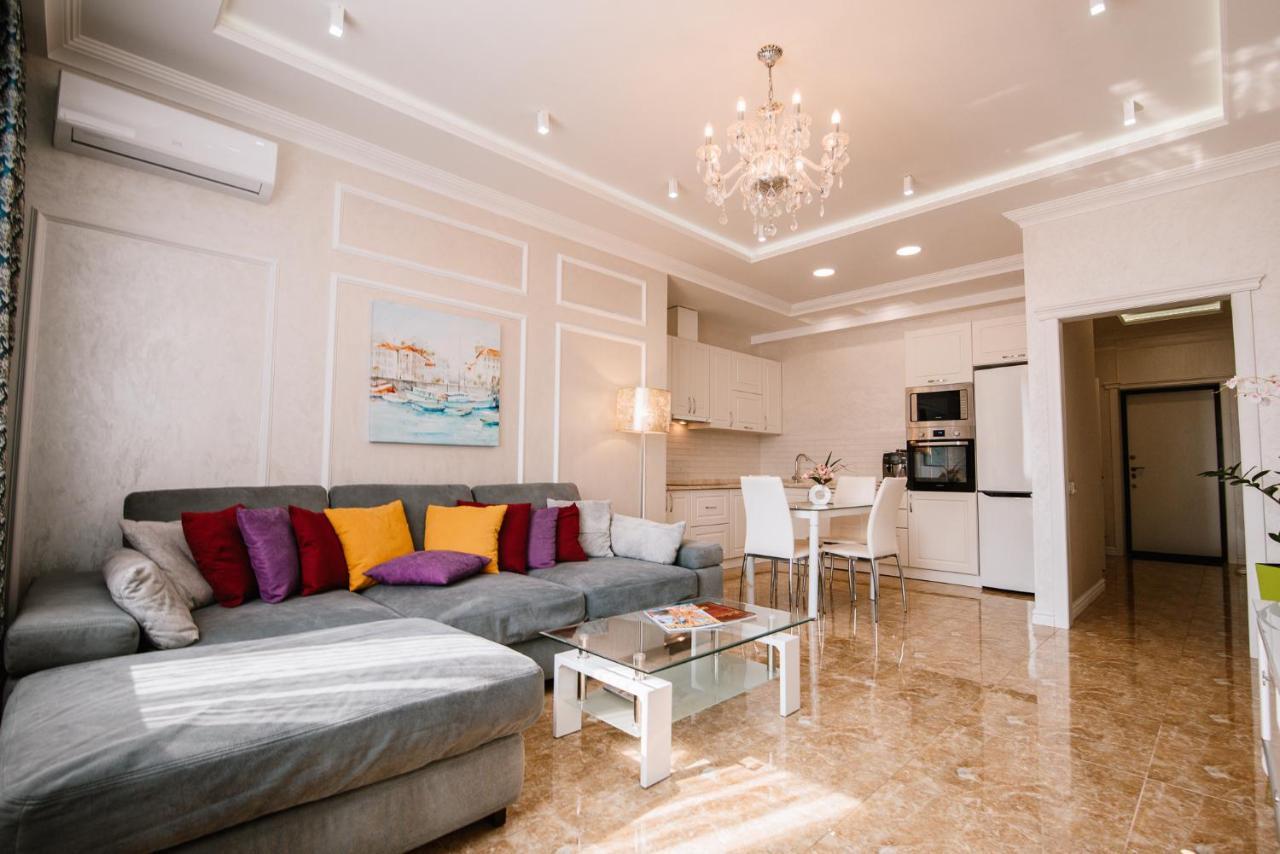 Appartamento Luxury For Business & Pleasure Royal 1 Kiev Esterno foto