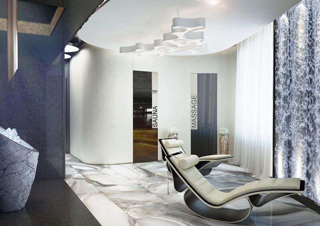 Appartamento Luxury For Business & Pleasure Royal 1 Kiev Esterno foto